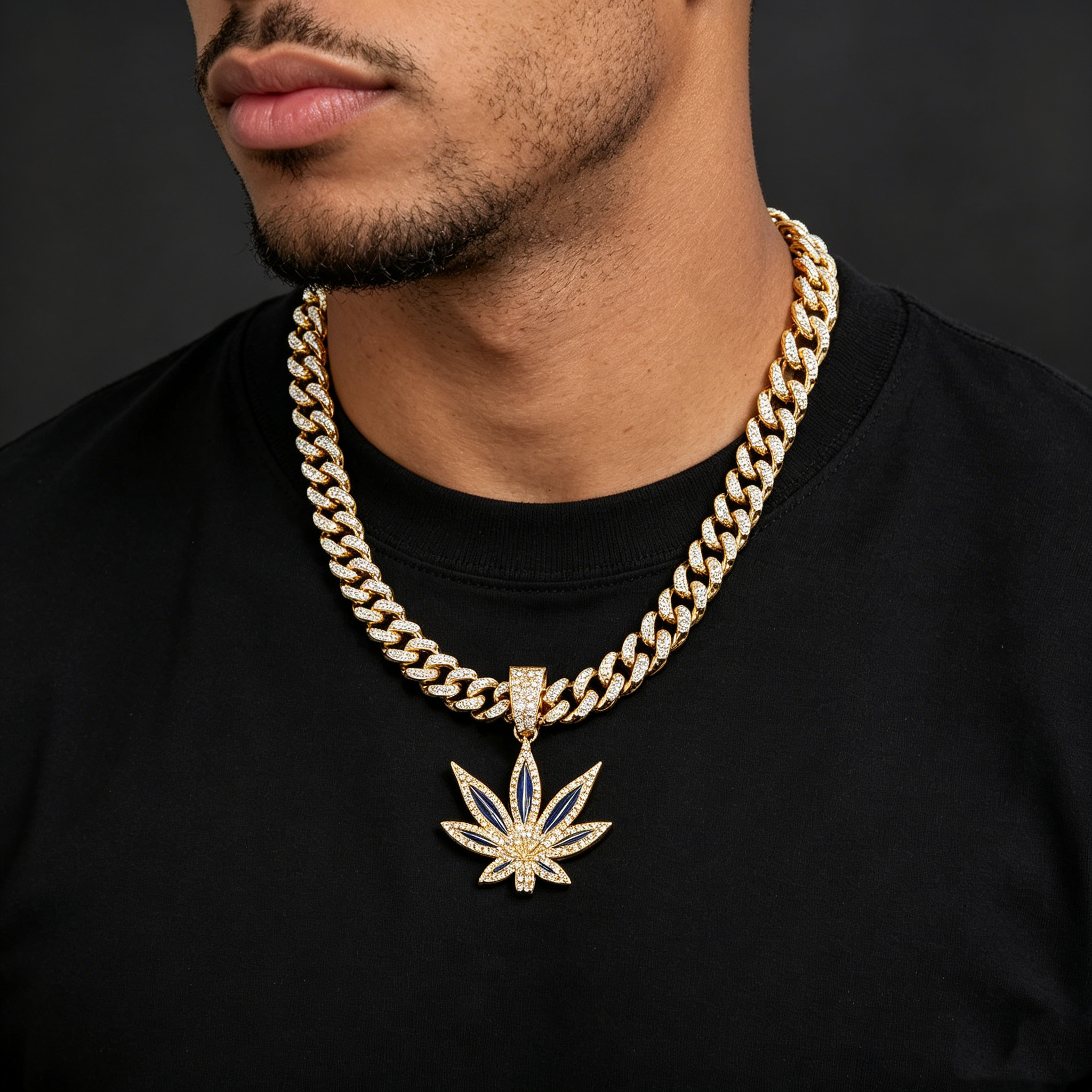Fashionable Diamond-Studded Maple Leaf Necklace