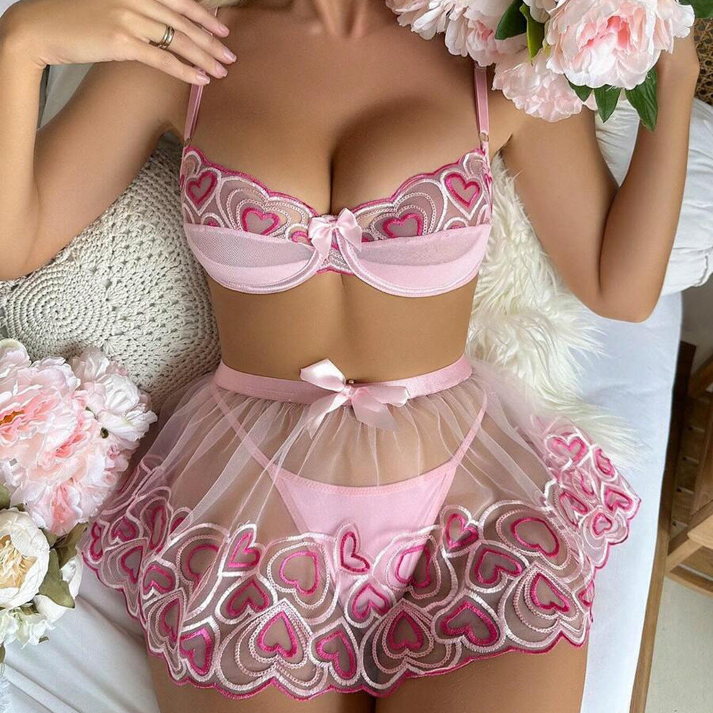 Heart-shaped mesh skirt lingerie set