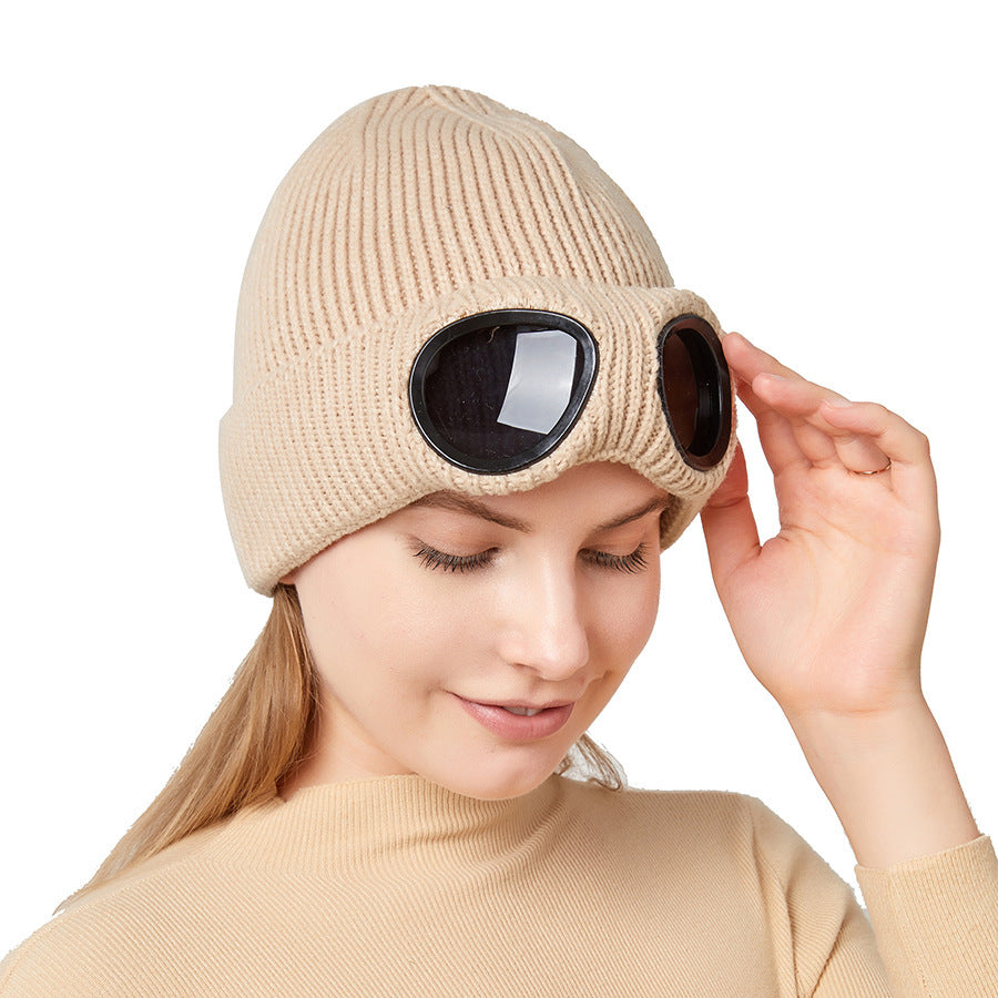 Stylish and versatile knit hat with windproof goggles