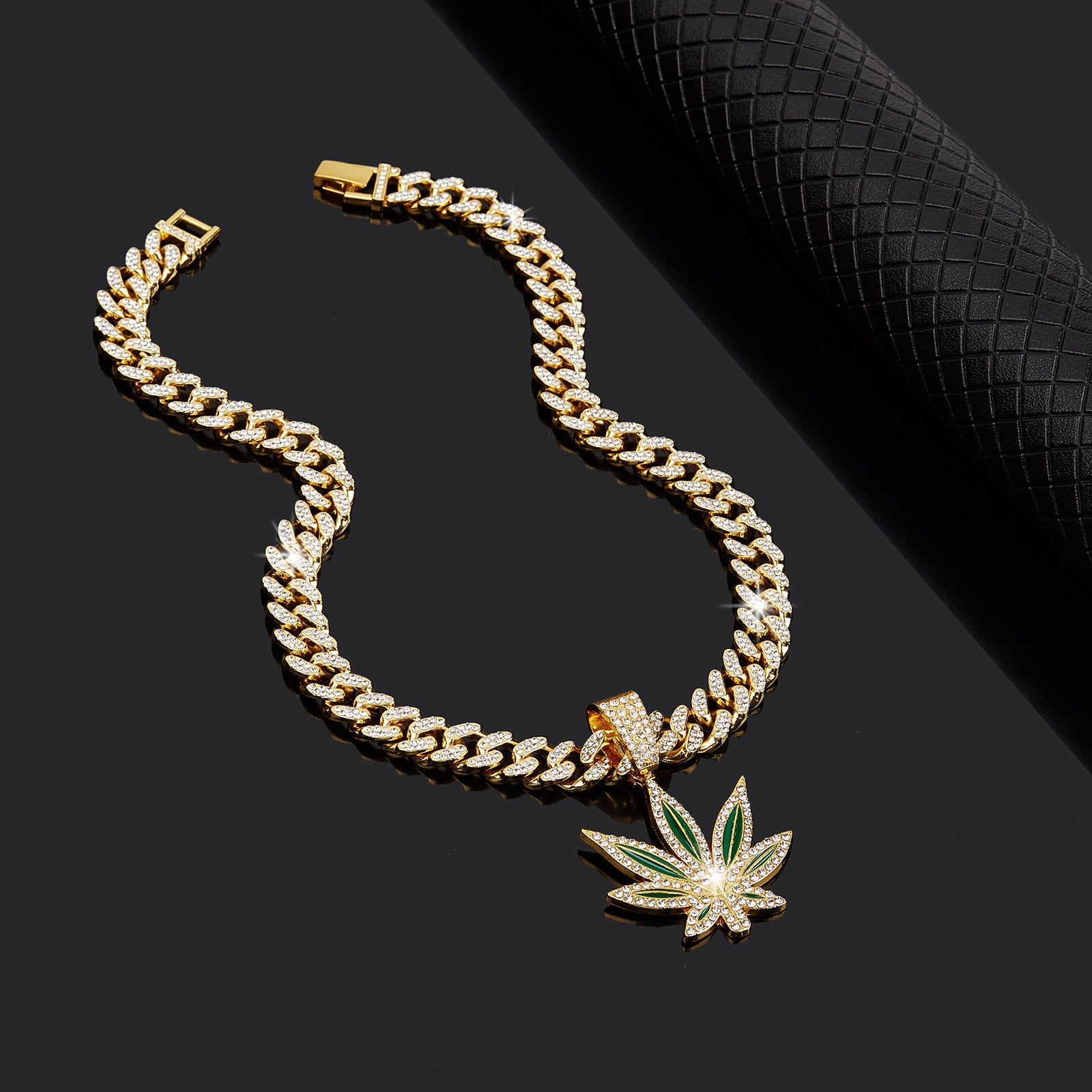 Fashionable Diamond-Studded Maple Leaf Necklace