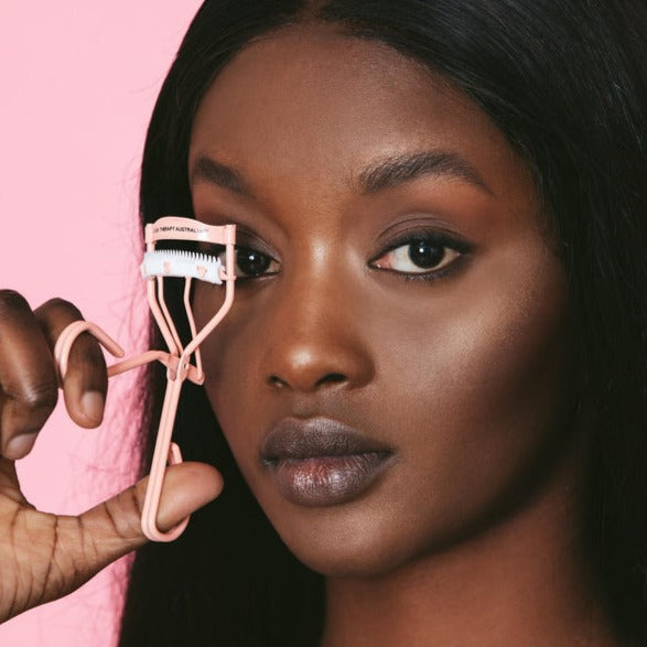 EYELASH CURLER