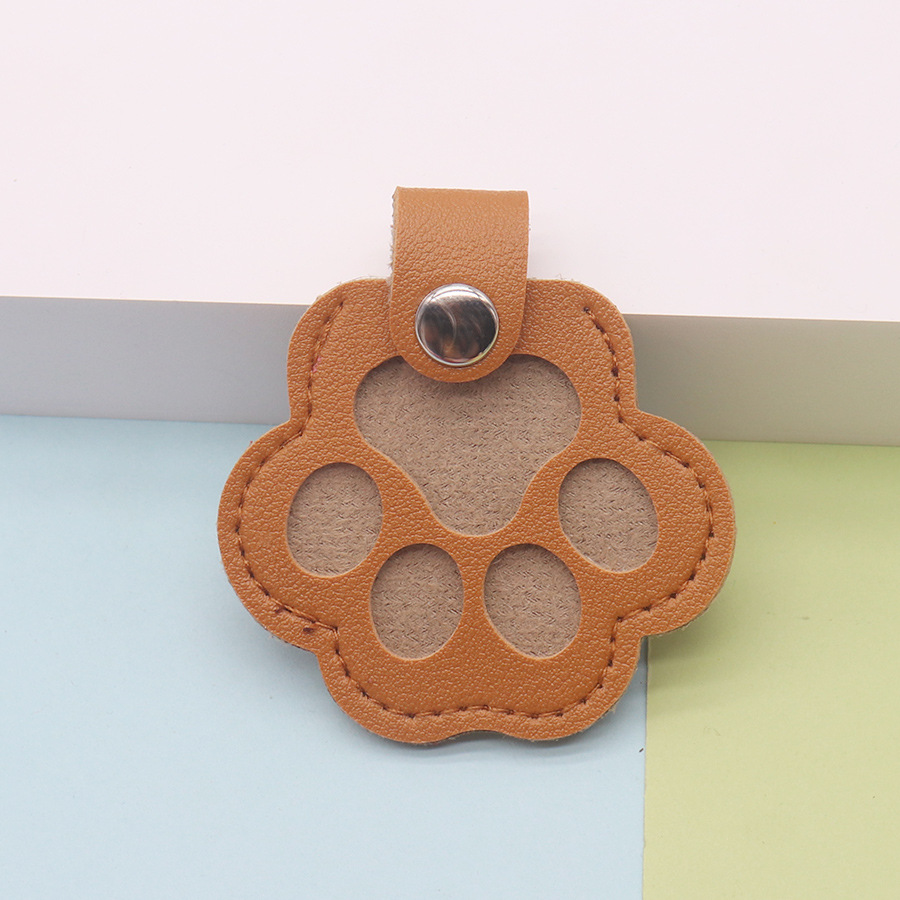 Creative pet hair storage leather keychain