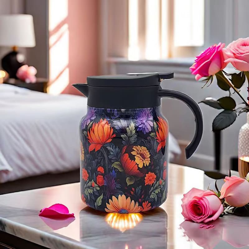 Retro floral pattern teapot
