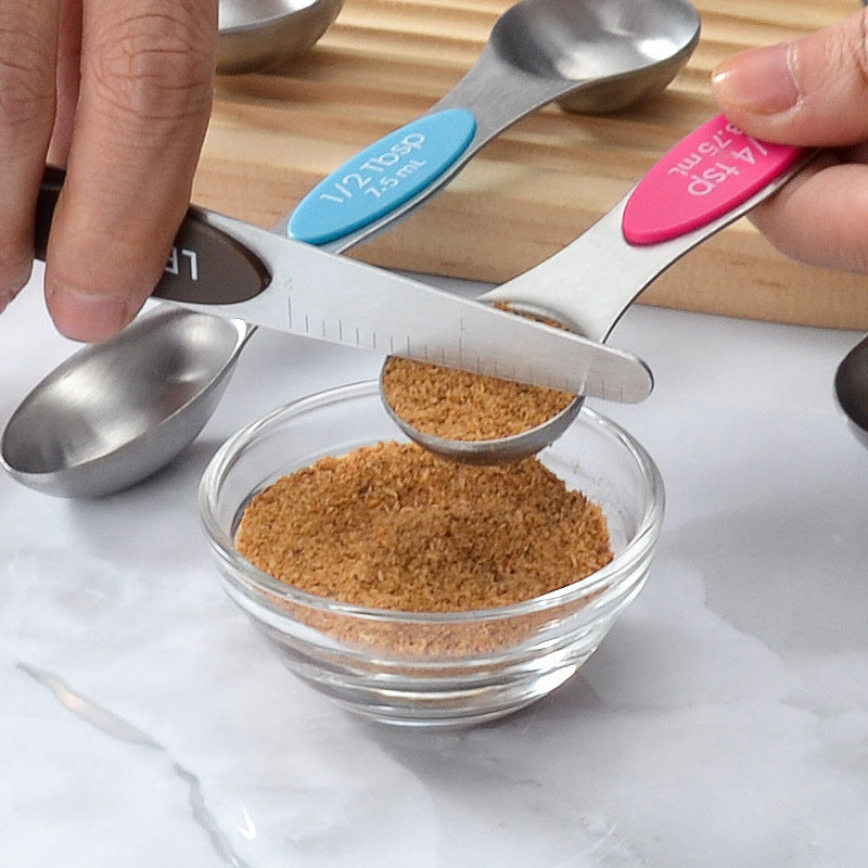 Stainless steel magnetic measuring spoon