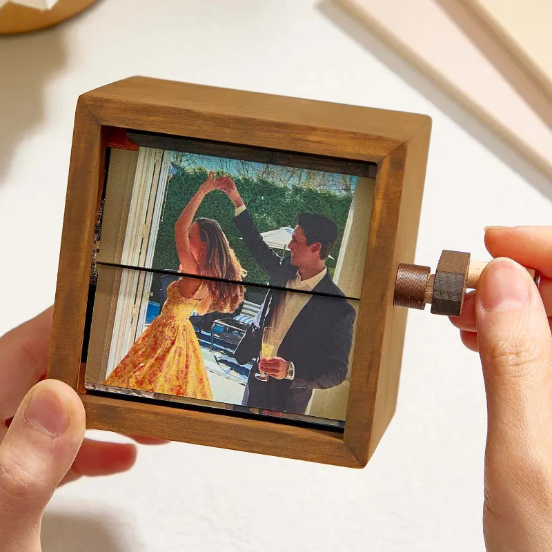 Mechanical Flipbook Box
