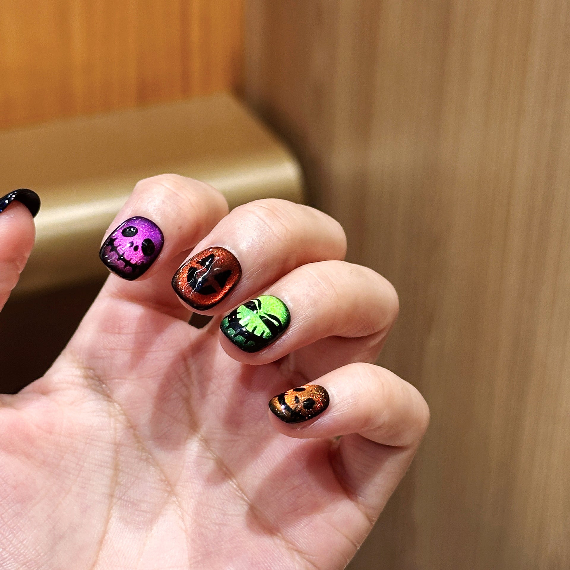 Halloween DIY Wearable Nails