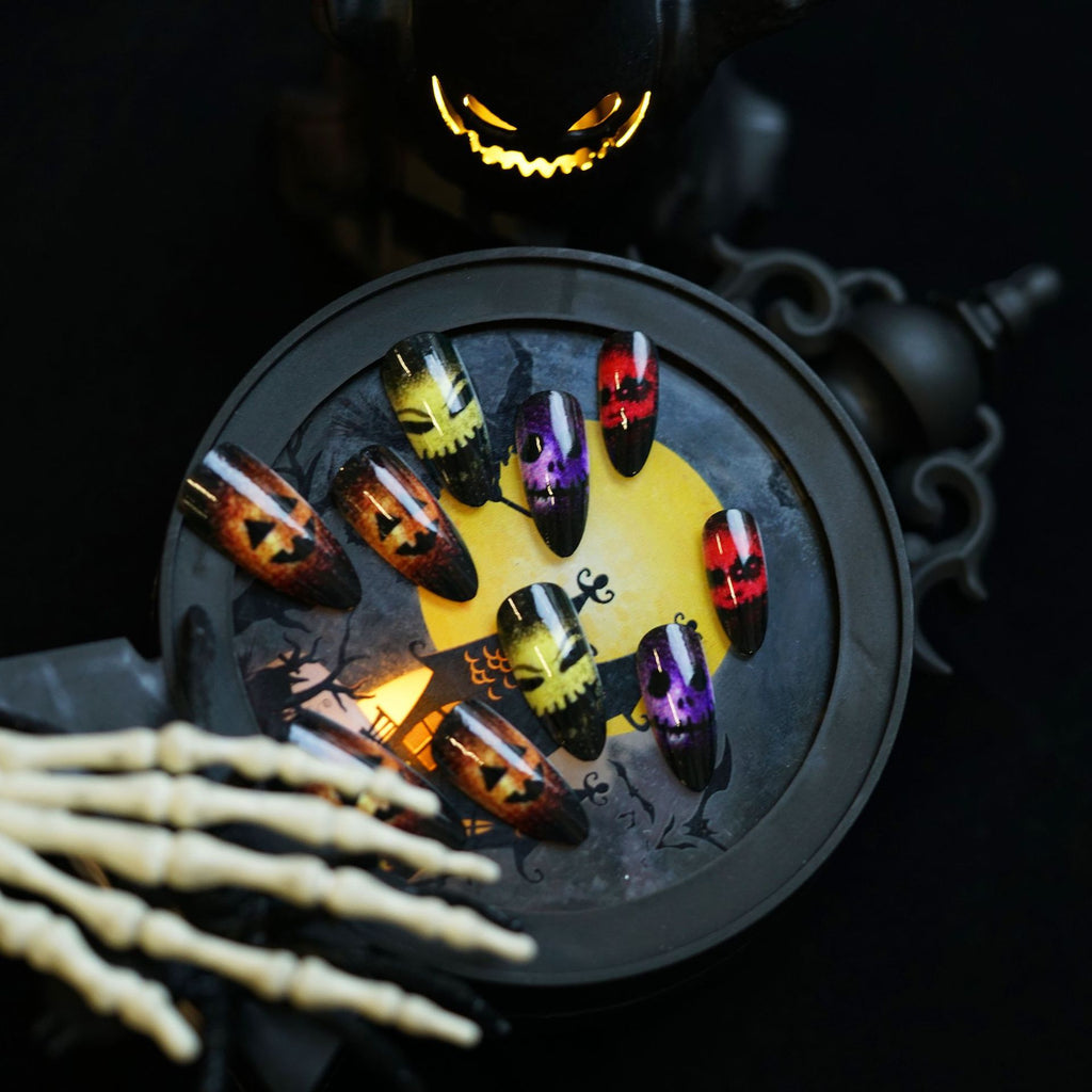 Halloween DIY Wearable Nails