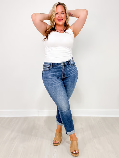 Mid-Rise Vintage Wash Boyfriend Fit Jeans
