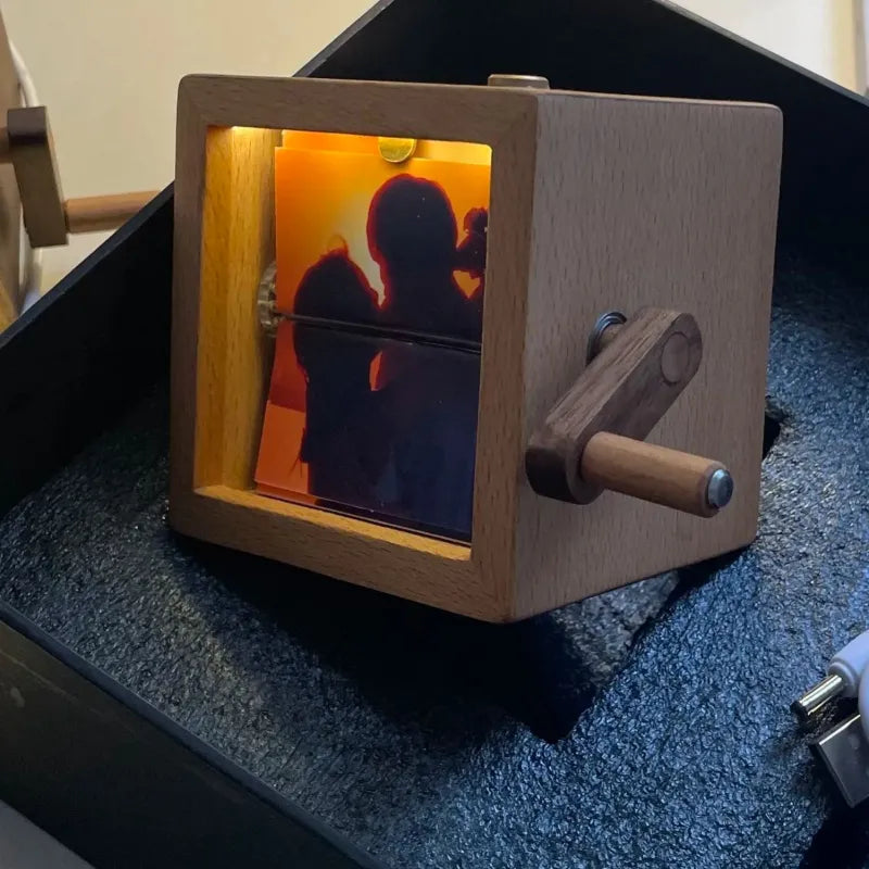 Mechanical Flipbook Box