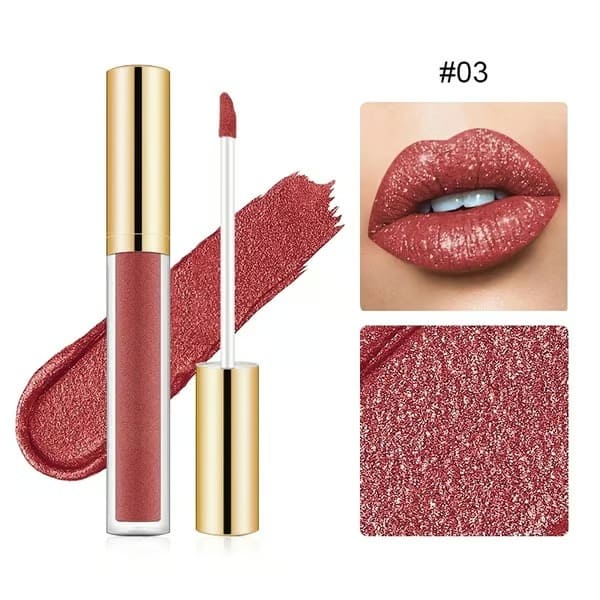 Pearlescent shimmering lip gloss