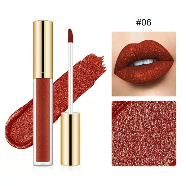 Pearlescent shimmering lip gloss