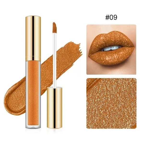 Pearlescent shimmering lip gloss