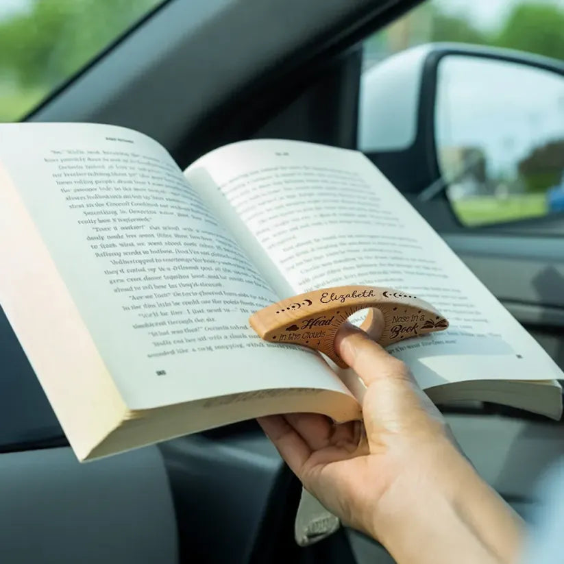 Portable wooden thumb clamp book press